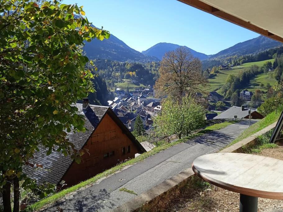 Le Charmant Somme - Vue Et Terrasse Privative Saint-Pierre-d'Entremont  Eksteriør bilde